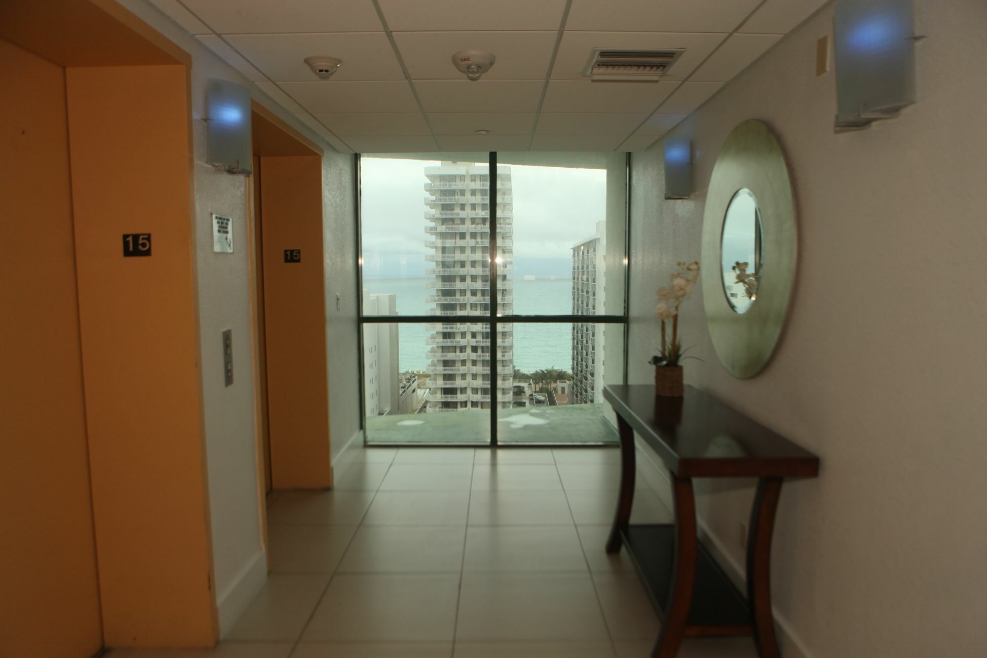 The Casablanca On The Ocean West Tower Hotel Miami Beach Exterior foto