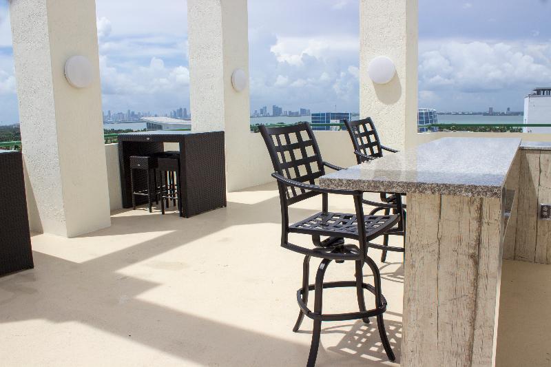 The Casablanca On The Ocean West Tower Hotel Miami Beach Exterior foto