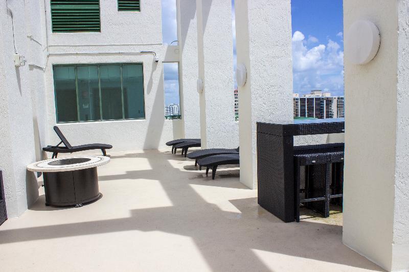 The Casablanca On The Ocean West Tower Hotel Miami Beach Exterior foto