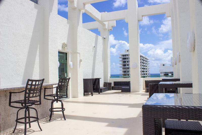 The Casablanca On The Ocean West Tower Hotel Miami Beach Exterior foto
