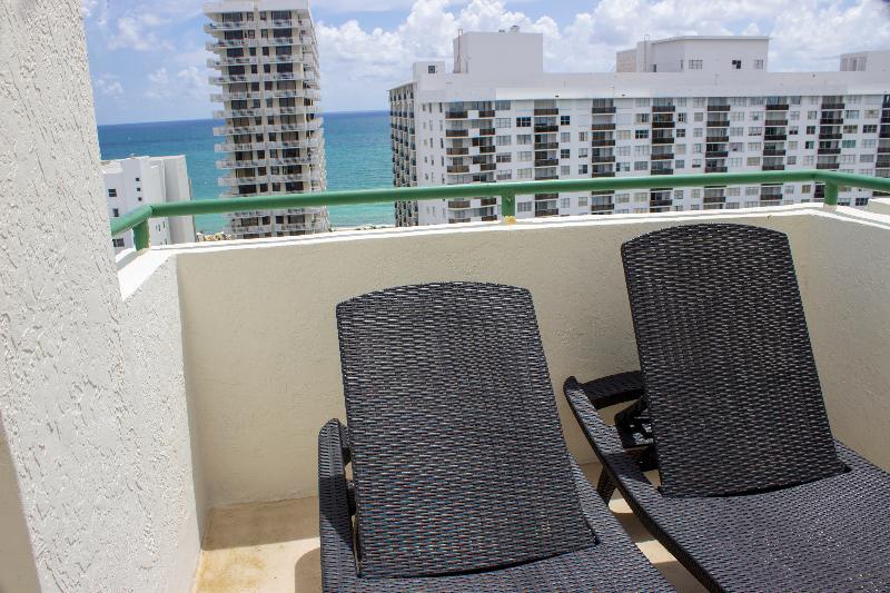 The Casablanca On The Ocean West Tower Hotel Miami Beach Exterior foto
